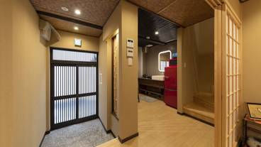 内部エントランス / 3