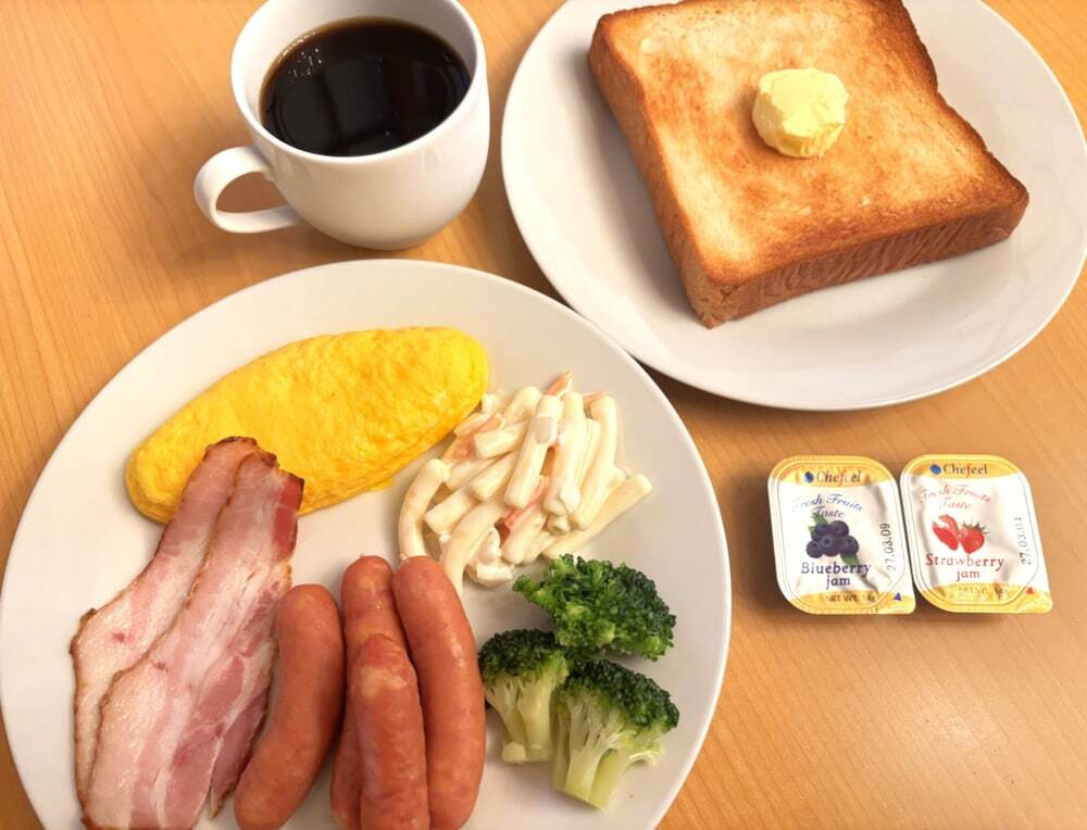 朝食
