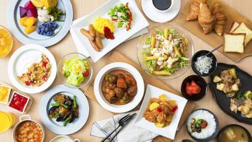 食事・飲み物 / 3