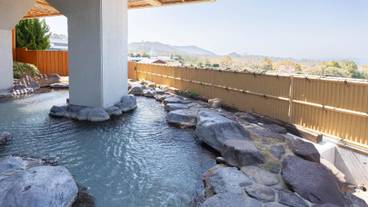 Open-air bath in the sky / 16