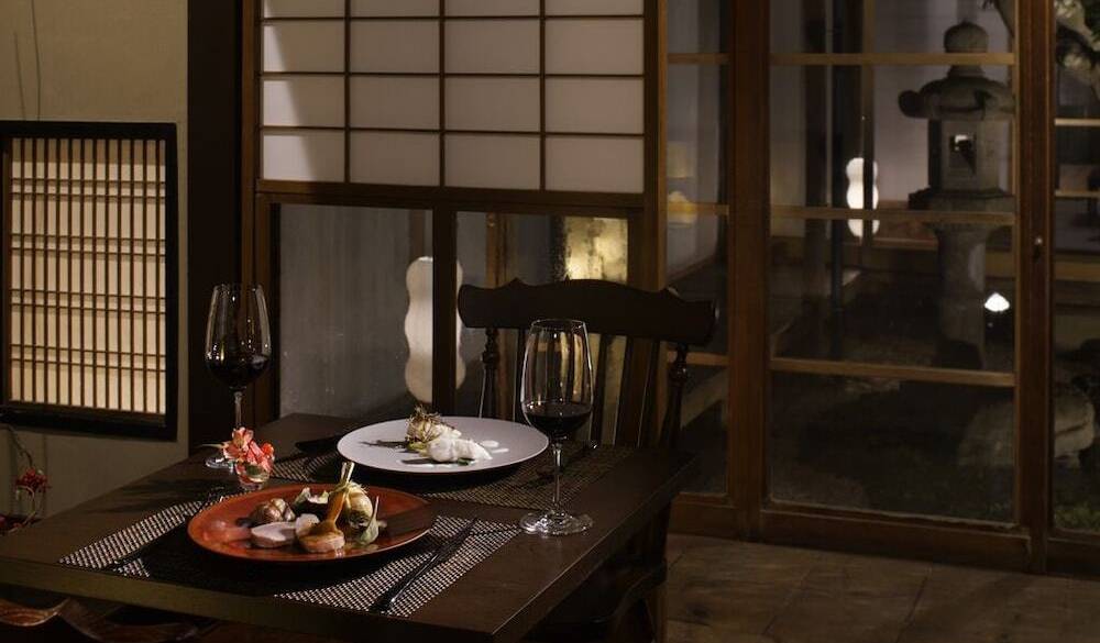 夜のレストラン / 4