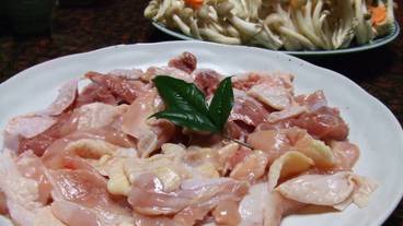 食事・飲み物 / 3