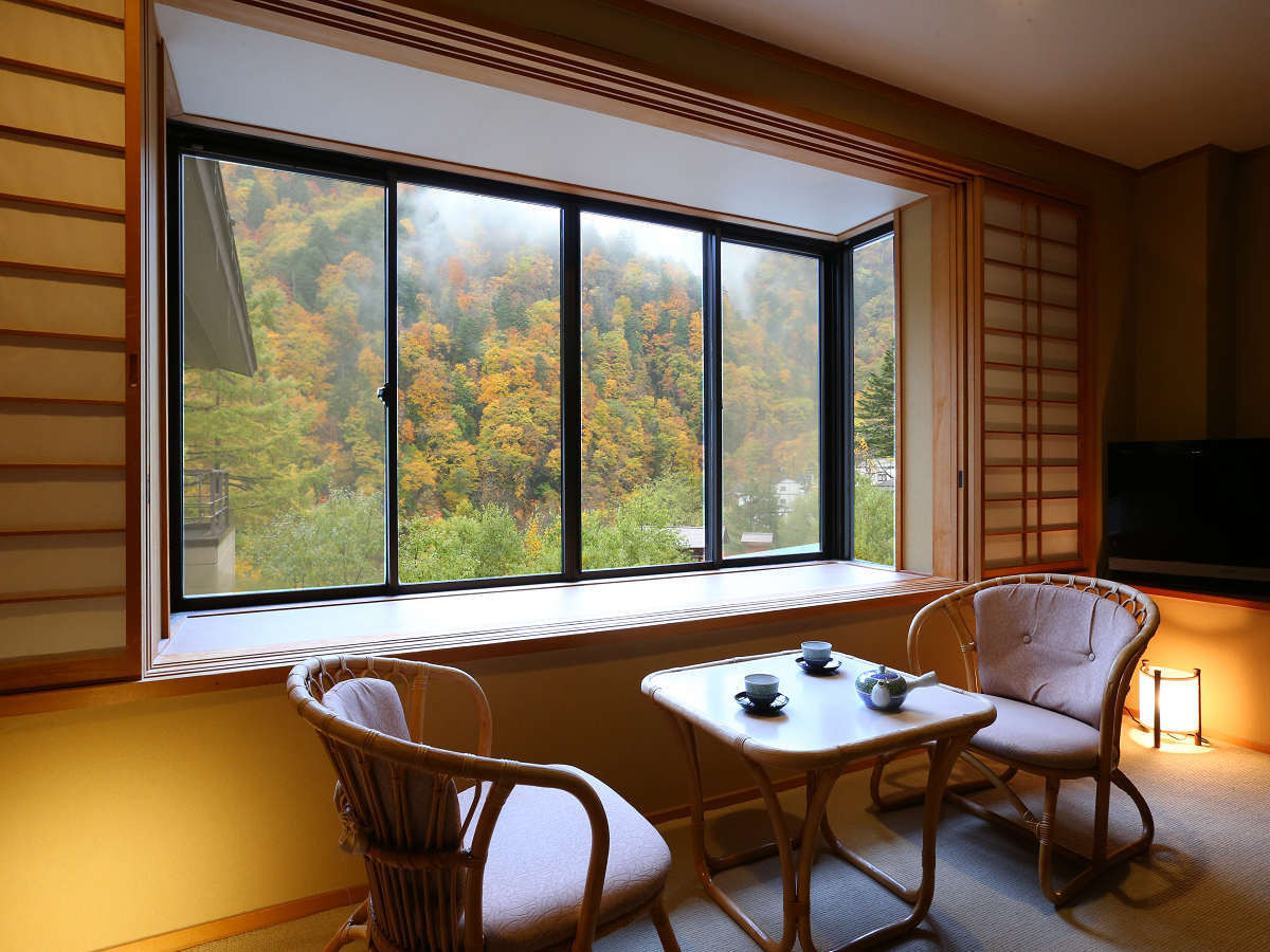 雄大な自然に包まれる名湯「白骨温泉」3380112