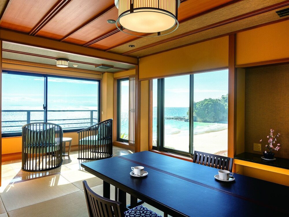 おもてなしにほっこり、金目鯛が自慢の和風旅館3976604