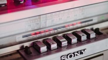 ロビーラウンジ / 3