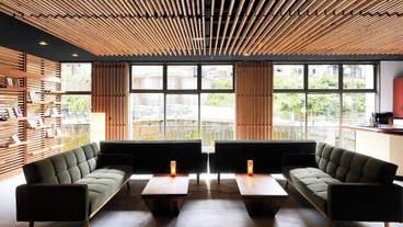 ロビーラウンジ / 21