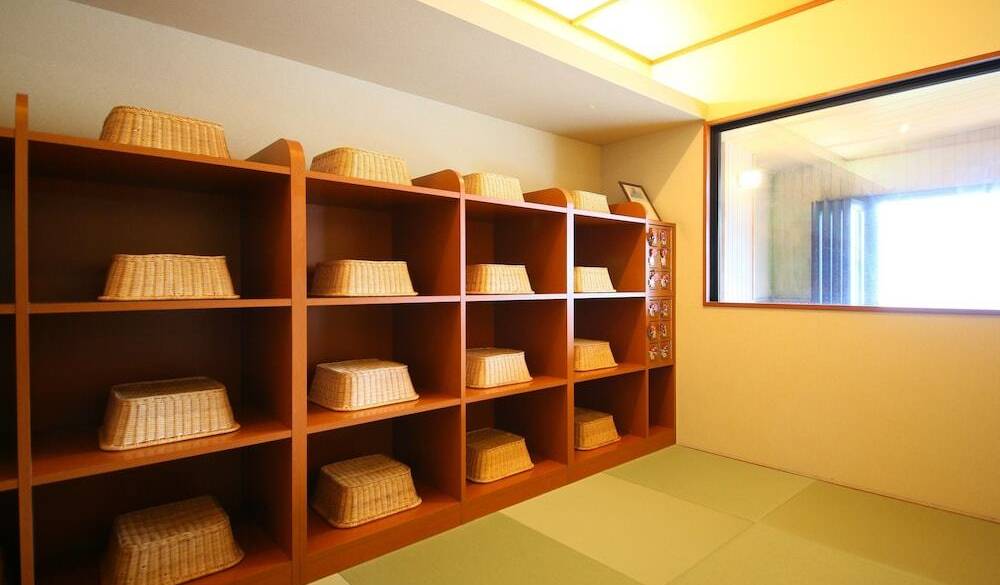 大浴場の脱衣所 / 3