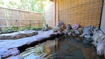 竹影の湯の露天風呂 / 5