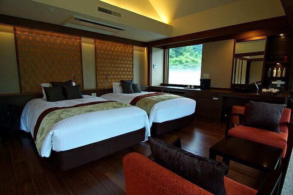 特別フロア六花 露天風呂・足湯付き客室 奏(3)