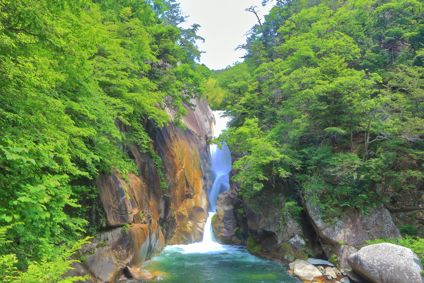新緑の仙娥滝（昇仙峡）