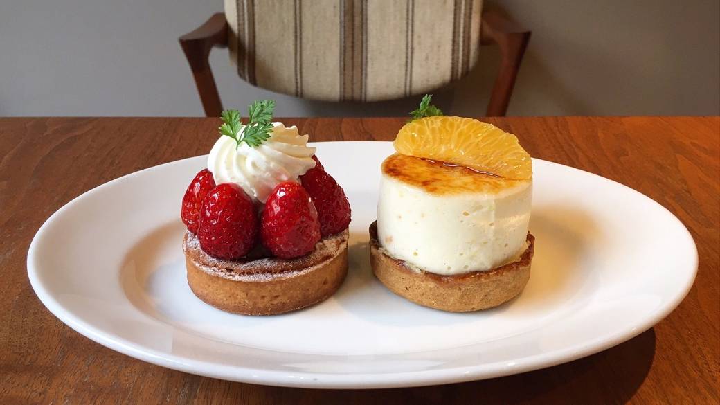 近くのスイーツ店へ
サクッとお散歩 / 3