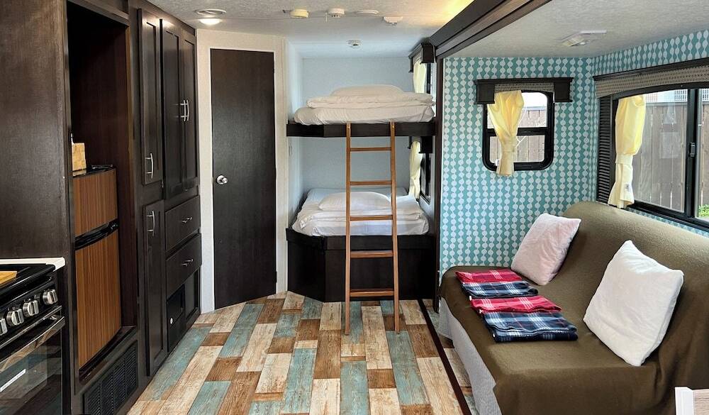 トレーラーサイト一例② / 2