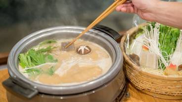 旅館のお食事処 / 27