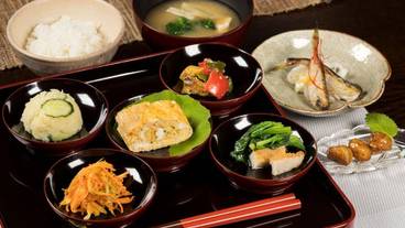 食事・飲み物 / 1