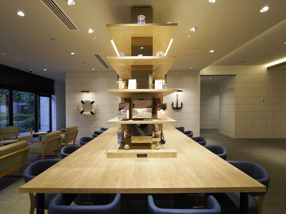 ロビーラウンジ