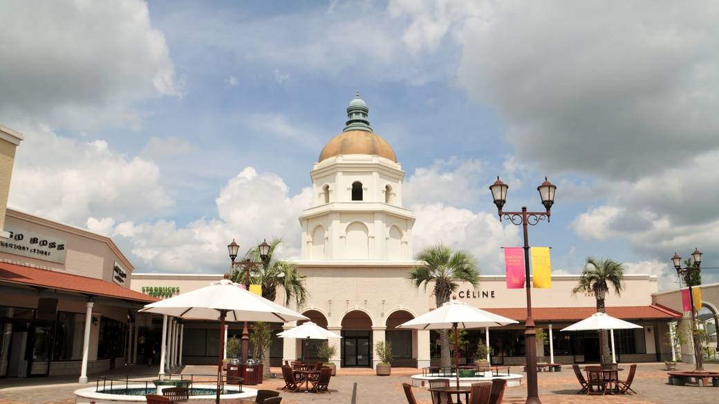 神戸三田プレミアムアウトレット / 1