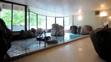 屋内スパ浴槽 / 2