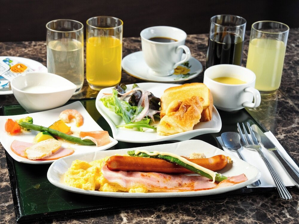 朝食
