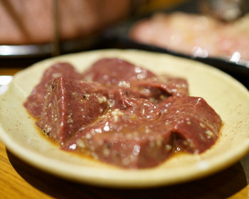 「亀戸ホルモン」料理 1136863 2016.4 レバ（670円）