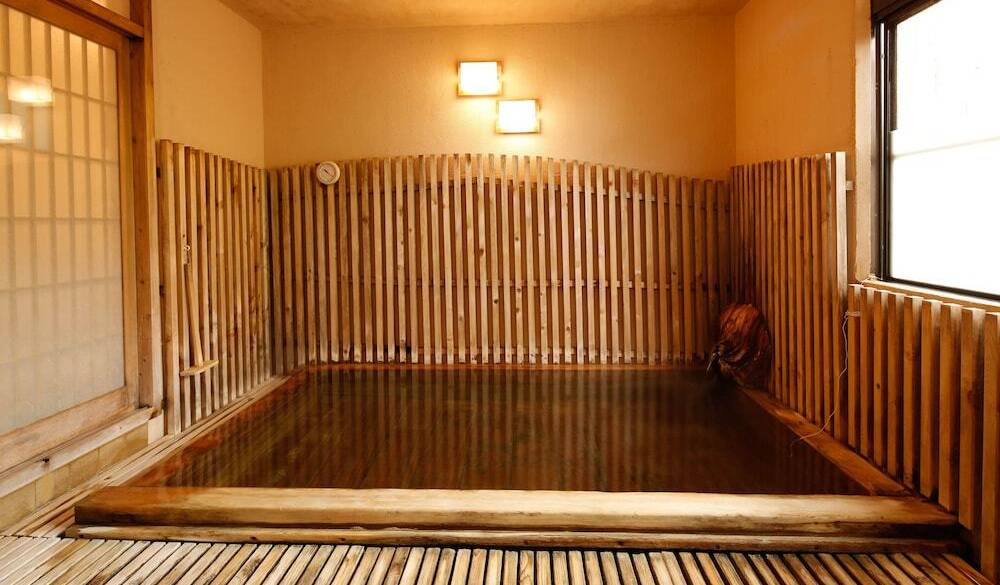 自家源泉の大浴場で
湯河原温泉に癒される / 2