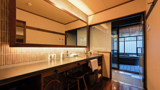 ダイニングルーム　喫煙