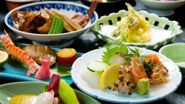 食事・飲み物 / 4