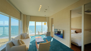 ツインルーム シングルベッド 2 台 禁煙 オーシャンビュー