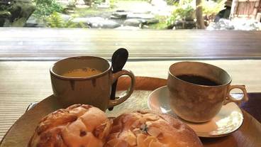 食事・飲み物 / 1