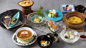 食事・飲み物 / 32