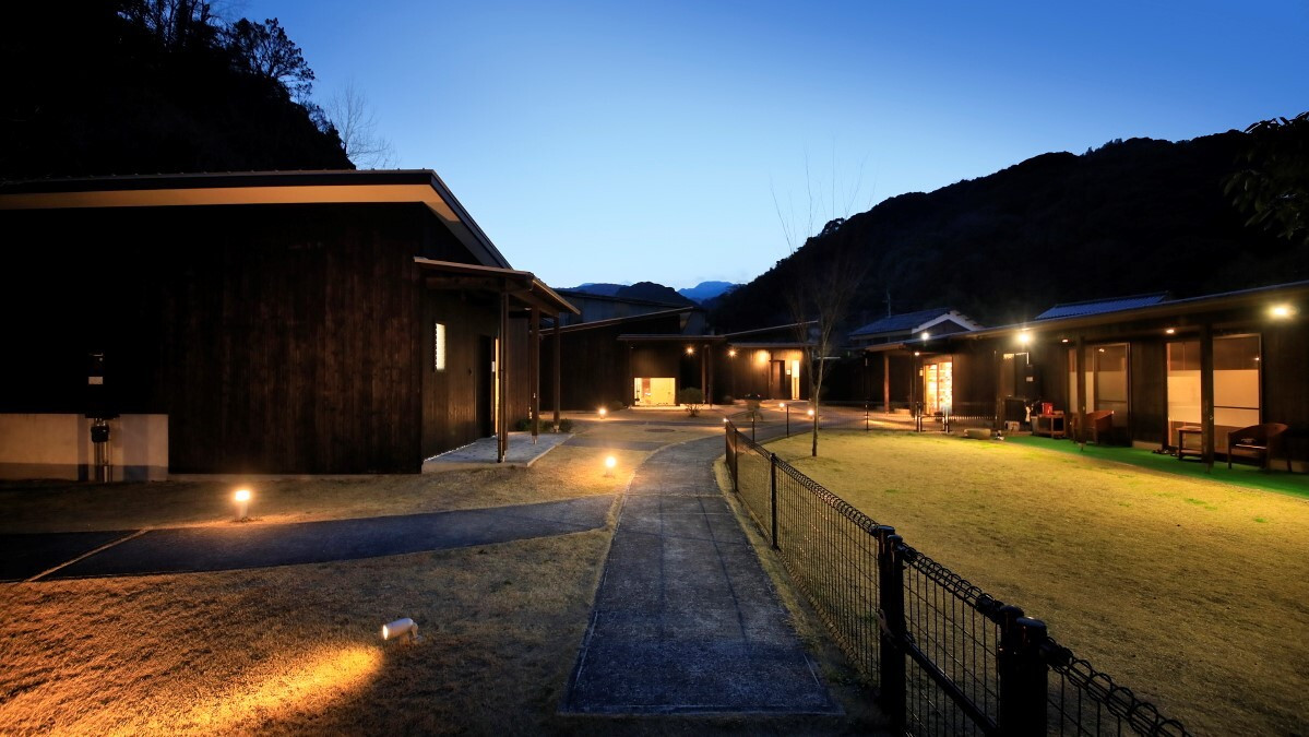 離れの温泉にペットと入れる＆食事も一緒3931960