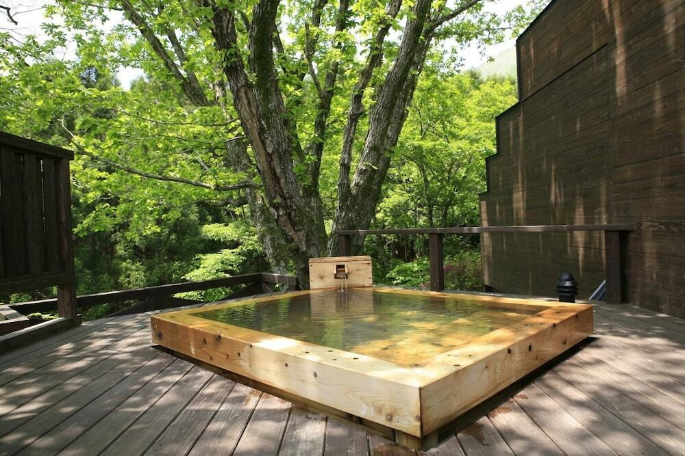 瀬の本高原にある別荘のような宿でスパ体験3480597