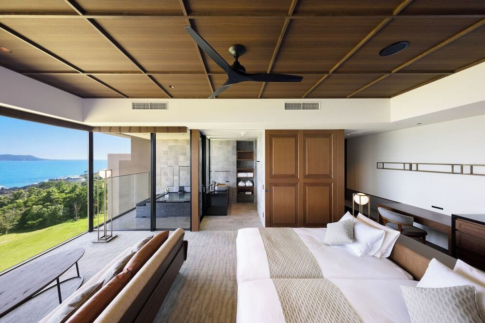 オーシャンビュー 露天スーペリア