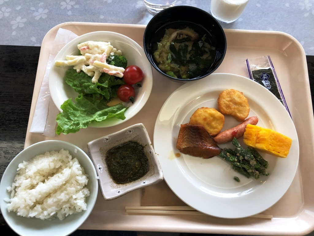 朝食会場レストラン「さくら小町」での食事