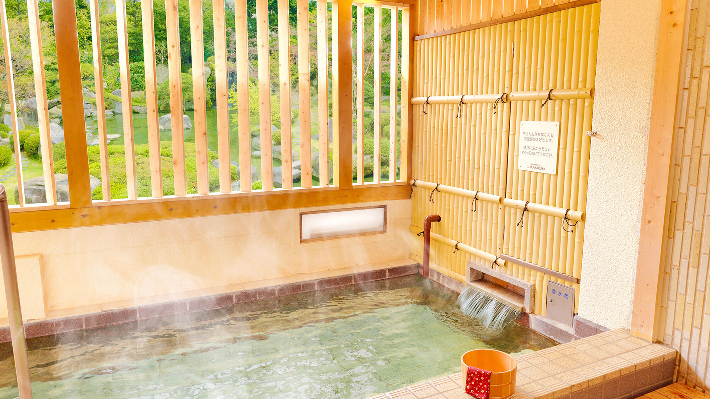 布施の湯 半露天風呂