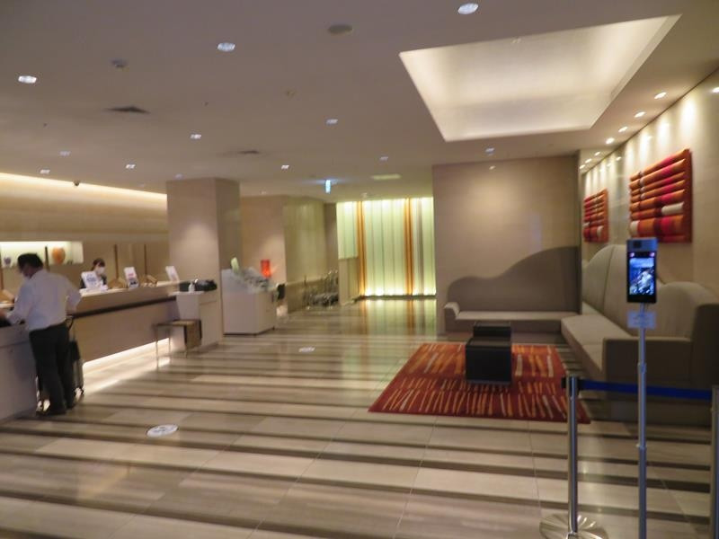 博多織の額装が施されているロビー