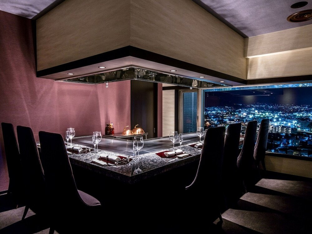 そばやおやきなど信州の名物料理がいっぱいの朝ごはん4271620