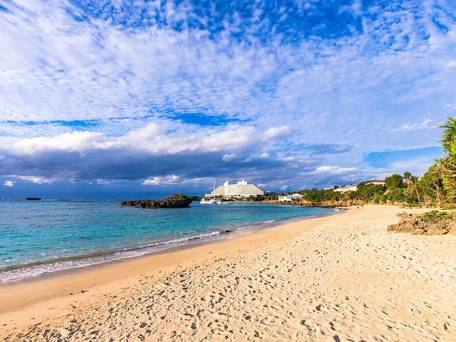 Mr.KINJO 万座ビーチ前 / 1