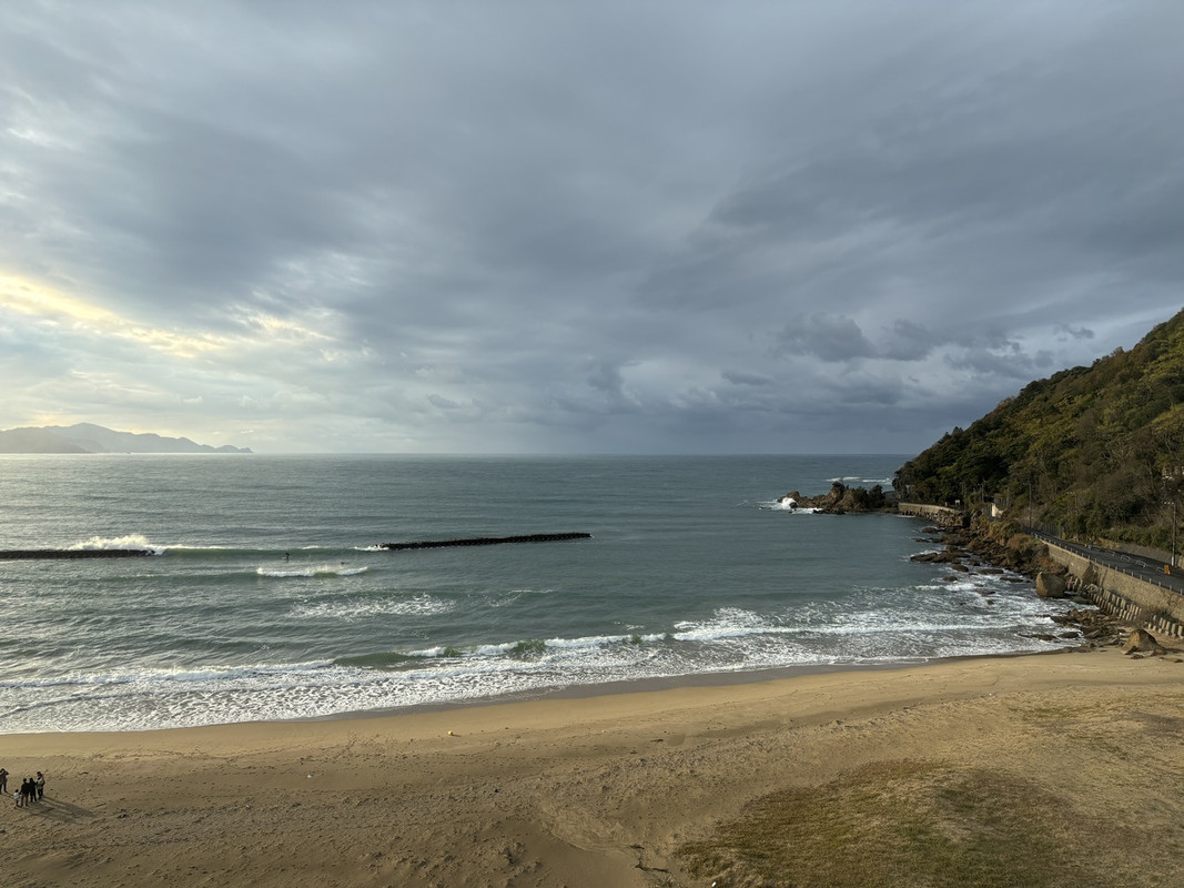 部屋からは日本海の眺め綺麗です