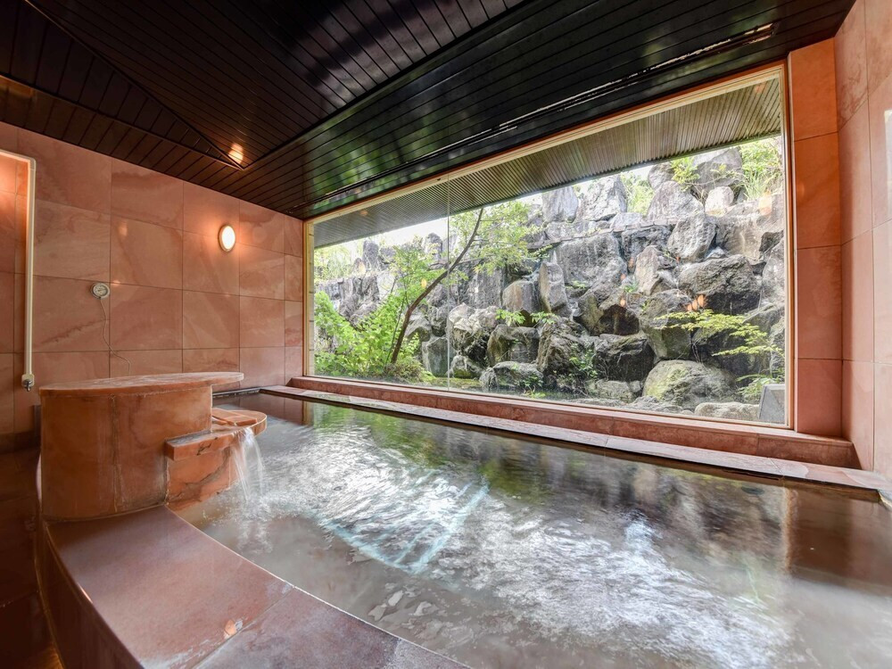 大きな湯船でリラックスタイム♪4230112