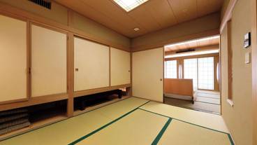 客室 / 31