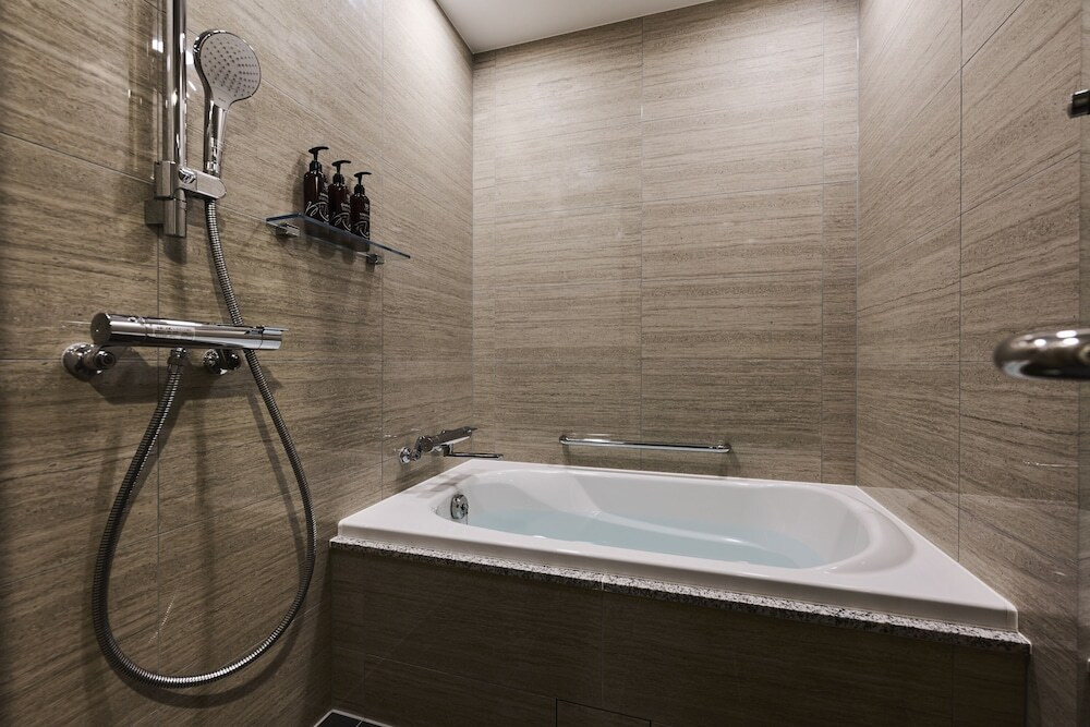 デラックスツインのバスルーム