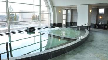 屋内スパ浴槽 / 3