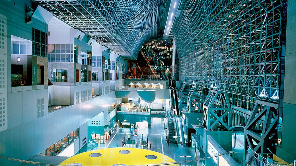 京都駅の駅ビル / 2
