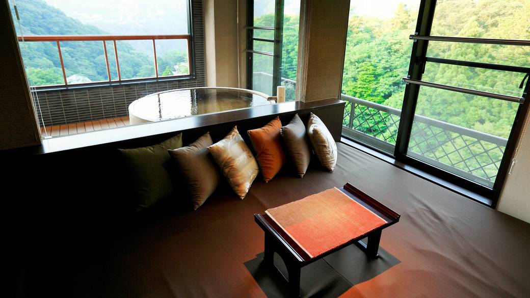 特別な日を彩る
癒しの温泉宿 / 1