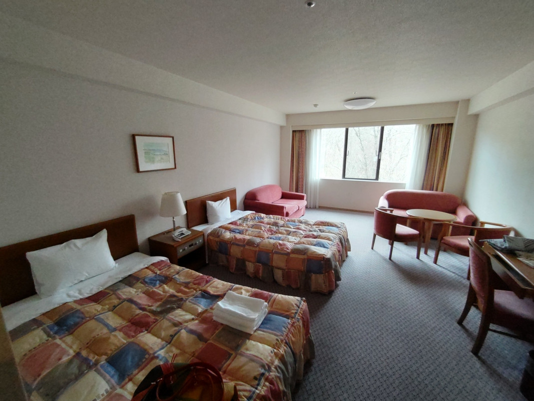 ゆったり広々の36平米の洋室： 禁煙洋室