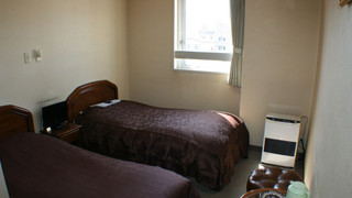 ツインルーム　（専用バスルーム）