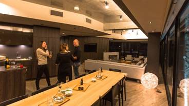 客室内のダイニングエリア / 38