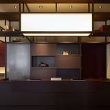 落ち着きあるフロント / 2