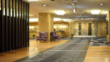 内部エントランス / 2