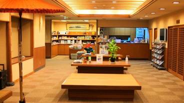 内部エントランス / 2